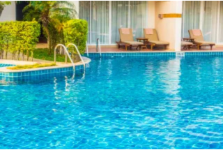 swimmingpool